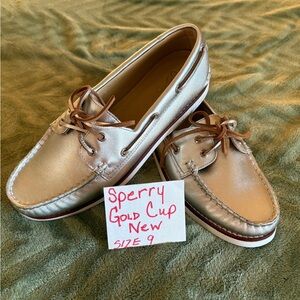 NEW Sperry Gold Cup Deck Shoes Gold size 
9
